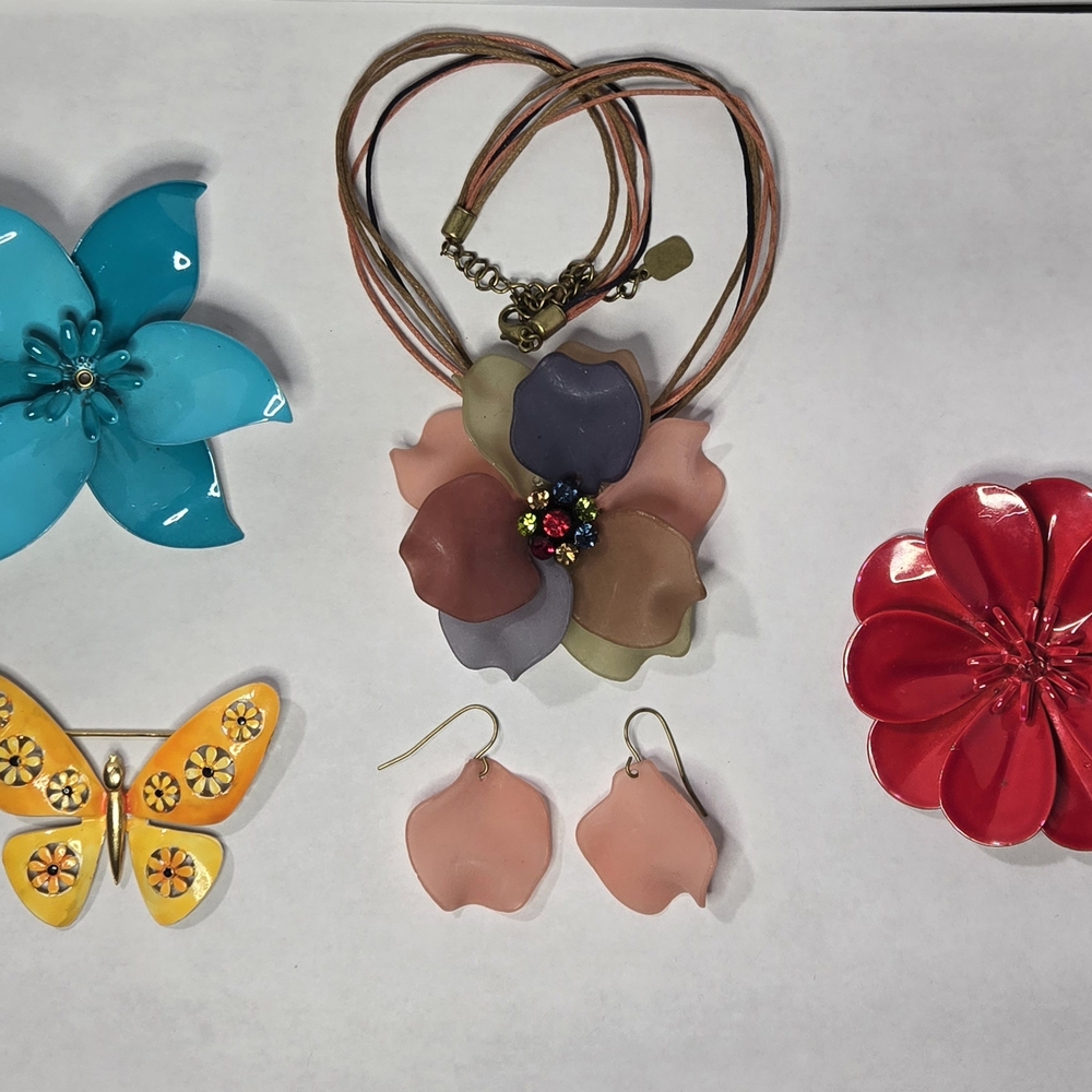 Floral Multicolor Necklace by Unknown Brand